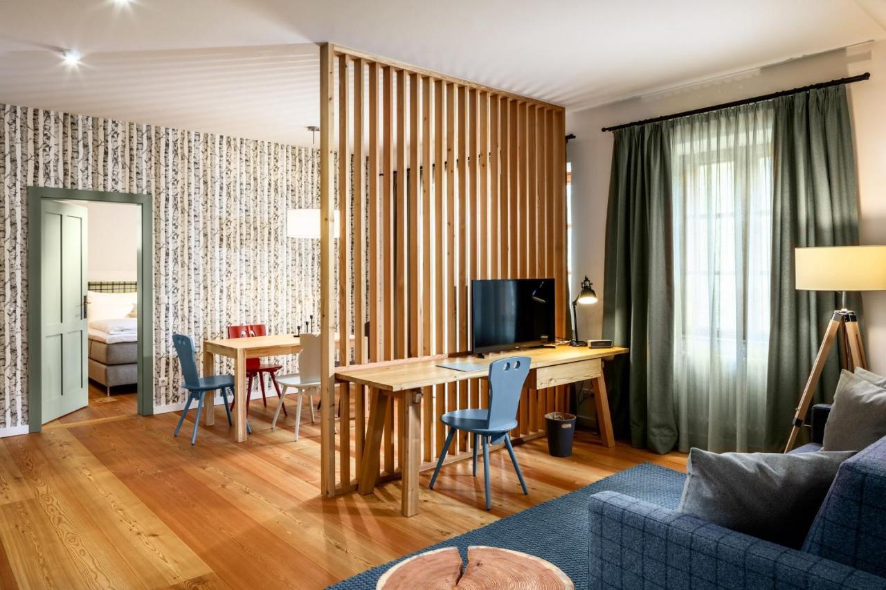 Marktl Hotel Zum Glockenturm מראה חיצוני תמונה