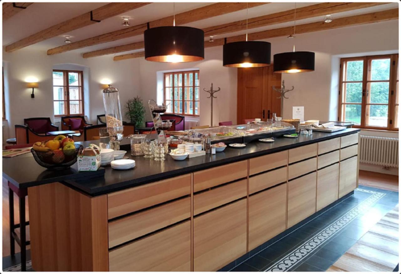 Marktl Hotel Zum Glockenturm מראה חיצוני תמונה